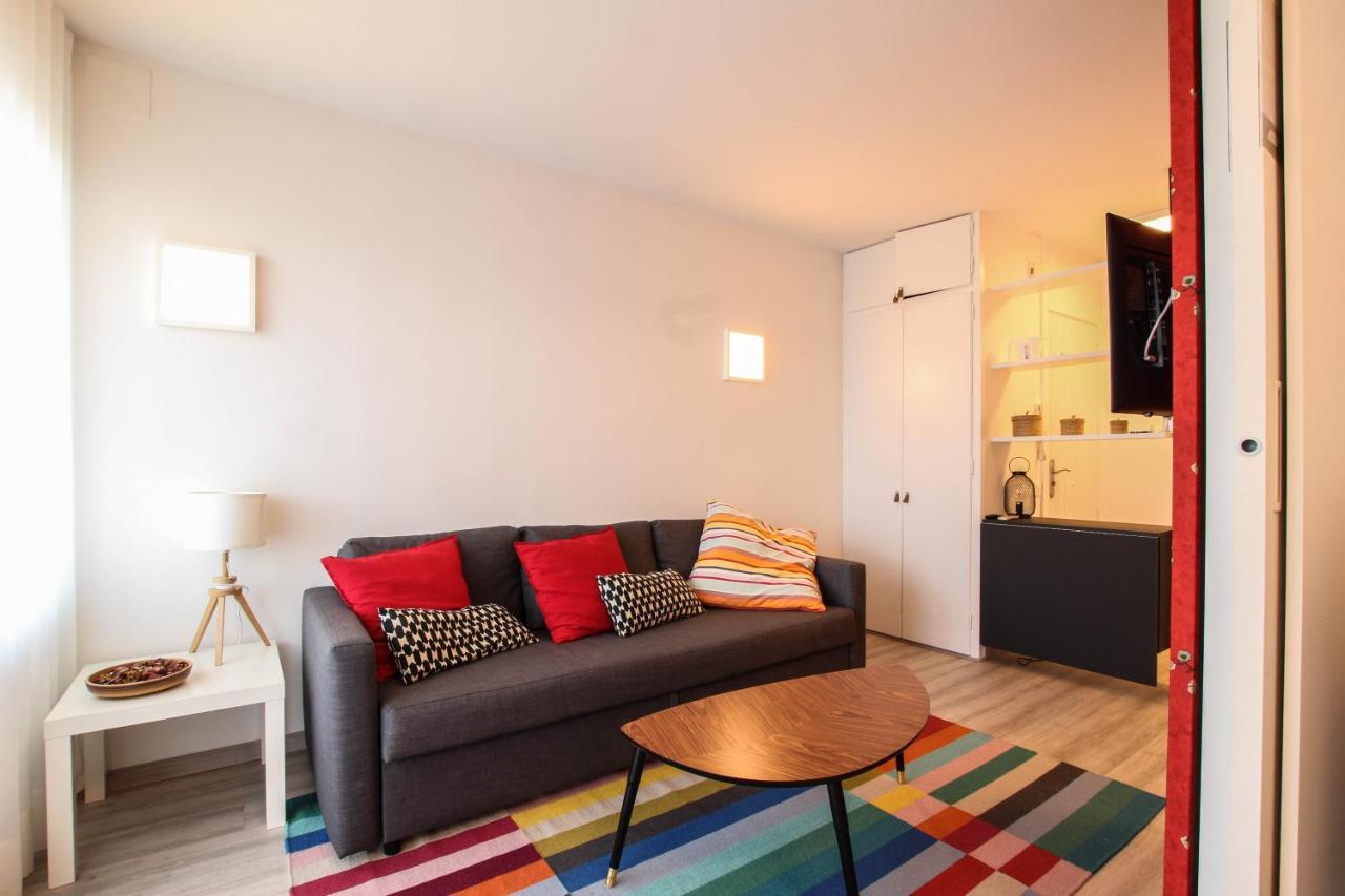 Apartamento Way To Bcn Sitges Exterior foto