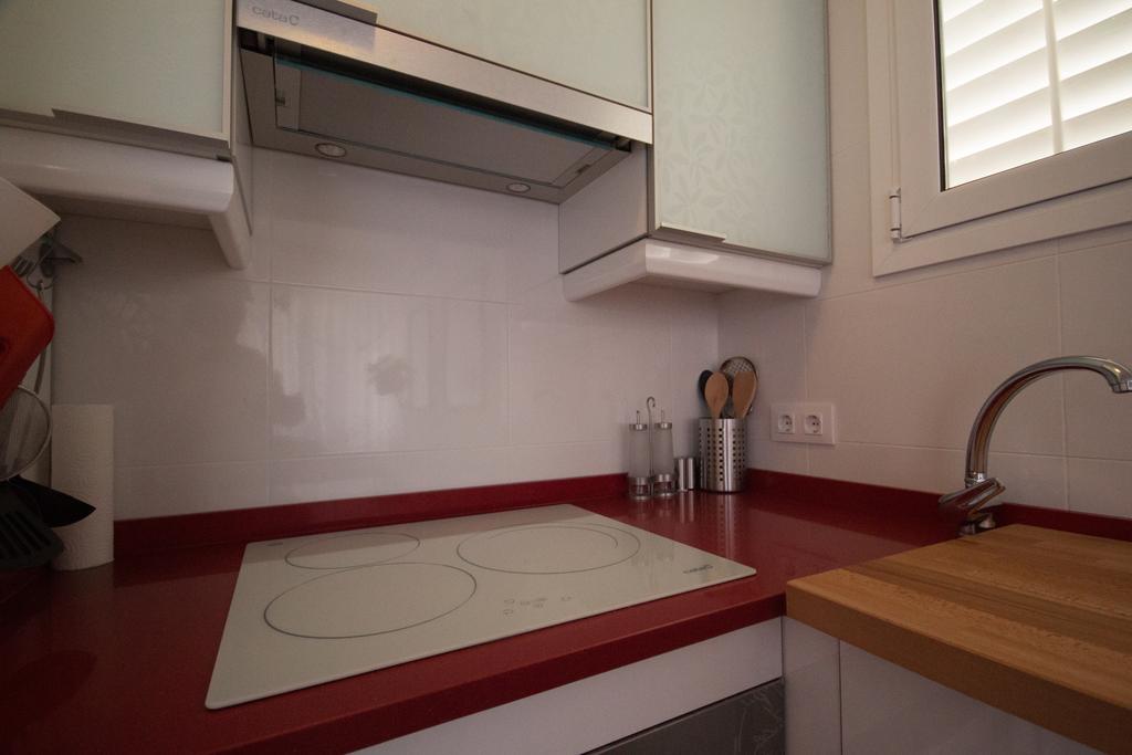 Apartamento Way To Bcn Sitges Habitación foto