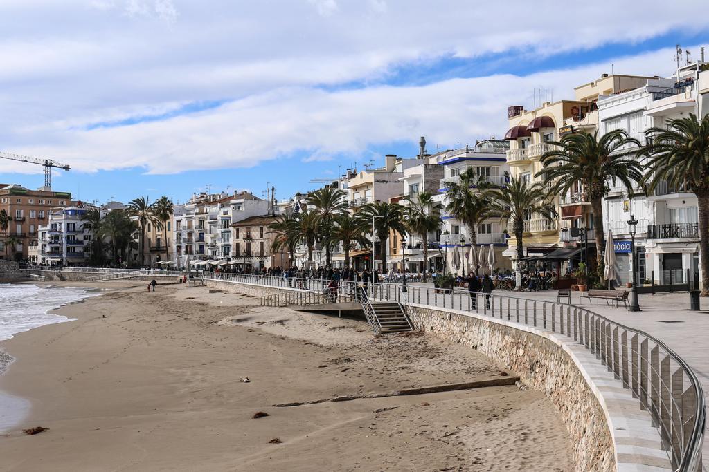 Apartamento Way To Bcn Sitges Exterior foto